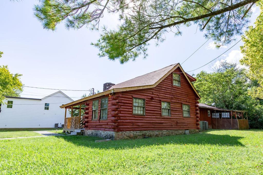 Authentic Log Cabin Mins From Chatts Best Sites Chattanooga Exterior photo