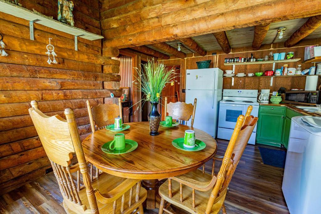 Authentic Log Cabin Mins From Chatts Best Sites Chattanooga Exterior photo