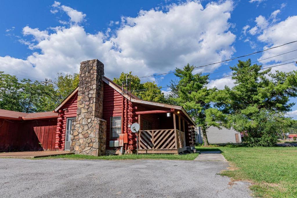 Authentic Log Cabin Mins From Chatts Best Sites Chattanooga Exterior photo
